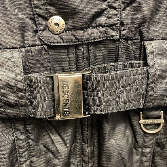 Vintage 90’S DESCENTE Men’s Full Ski Suit US Large Black Japan
Great condition - Picture 2 of 10